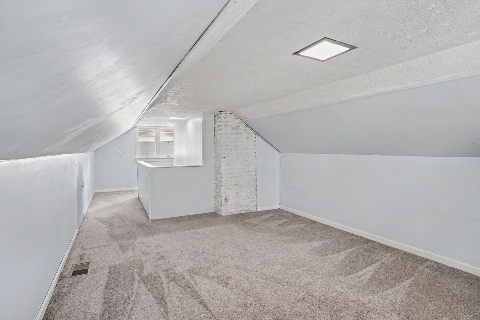 Louisville House: 521 Creel Ave