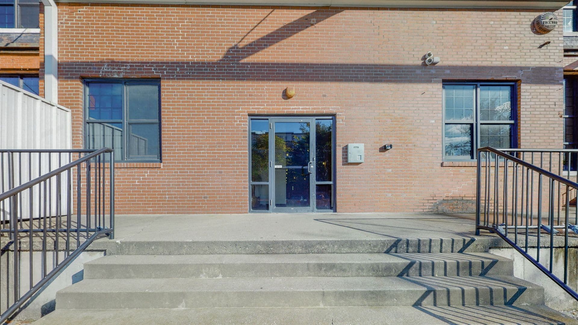 Louisville Apartment: 2520 S 3rd Street