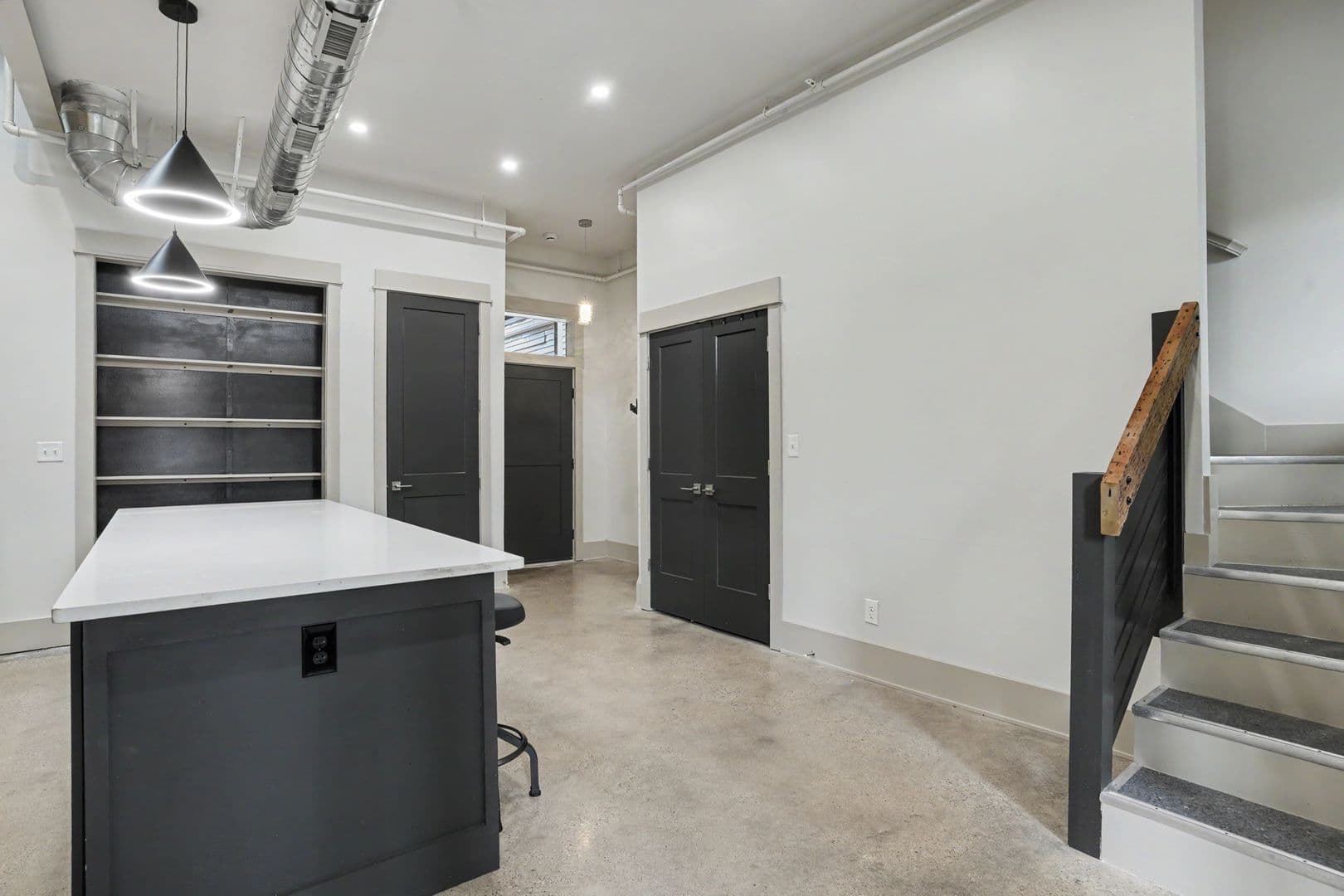 Louisville House: 1105 Logan St