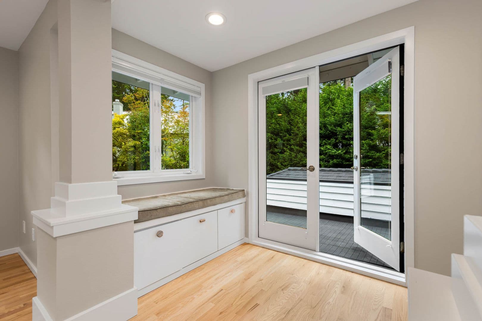 Kirkland House: 11402 NE 103rd St