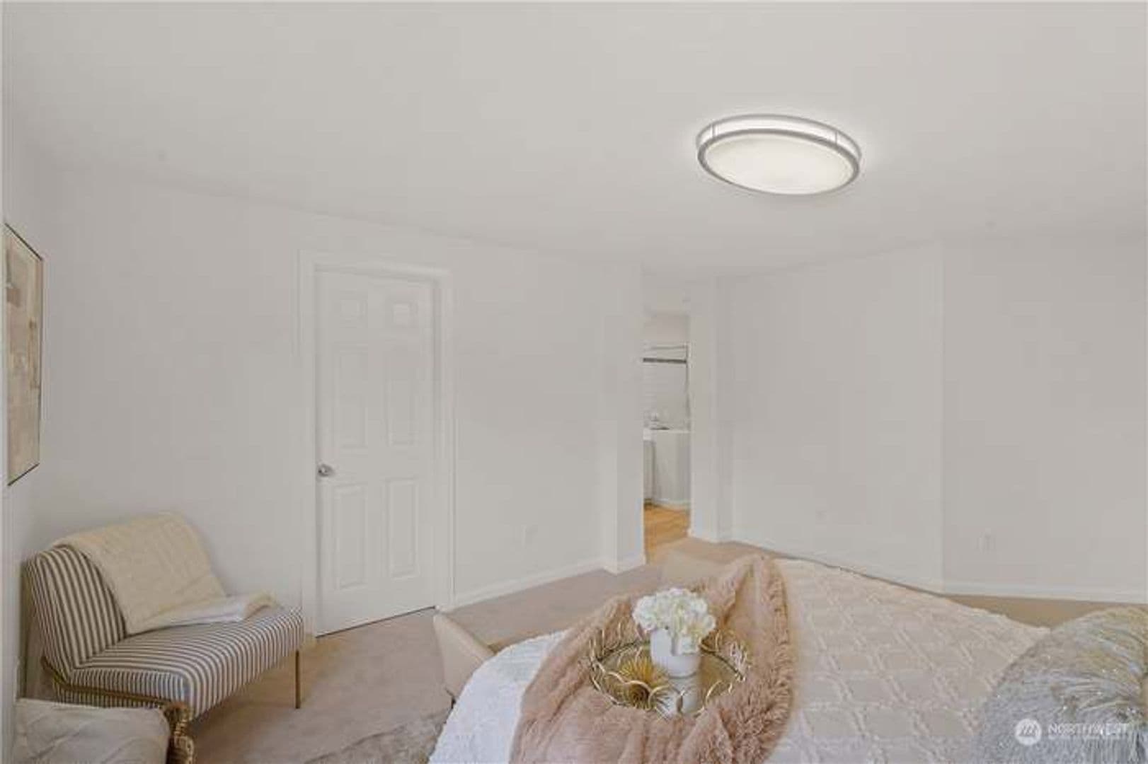 Bellevue House: 14781 NE 3rd St
