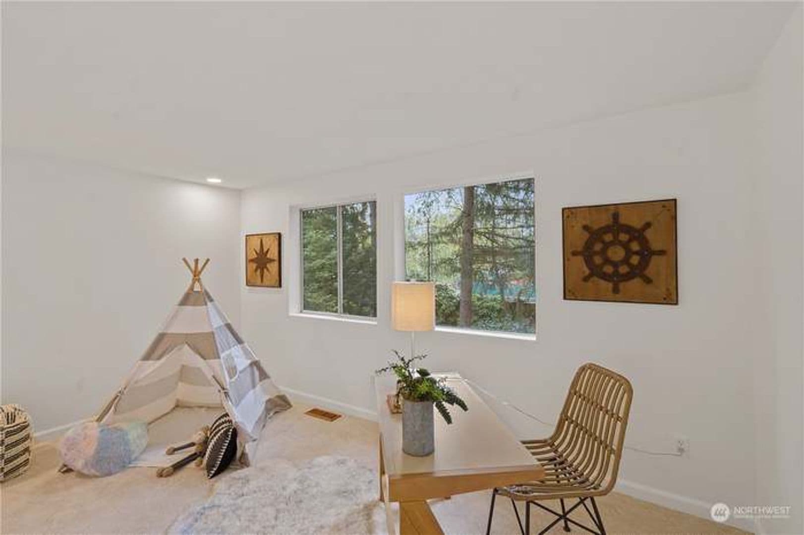 Bellevue House: 14781 NE 3rd St