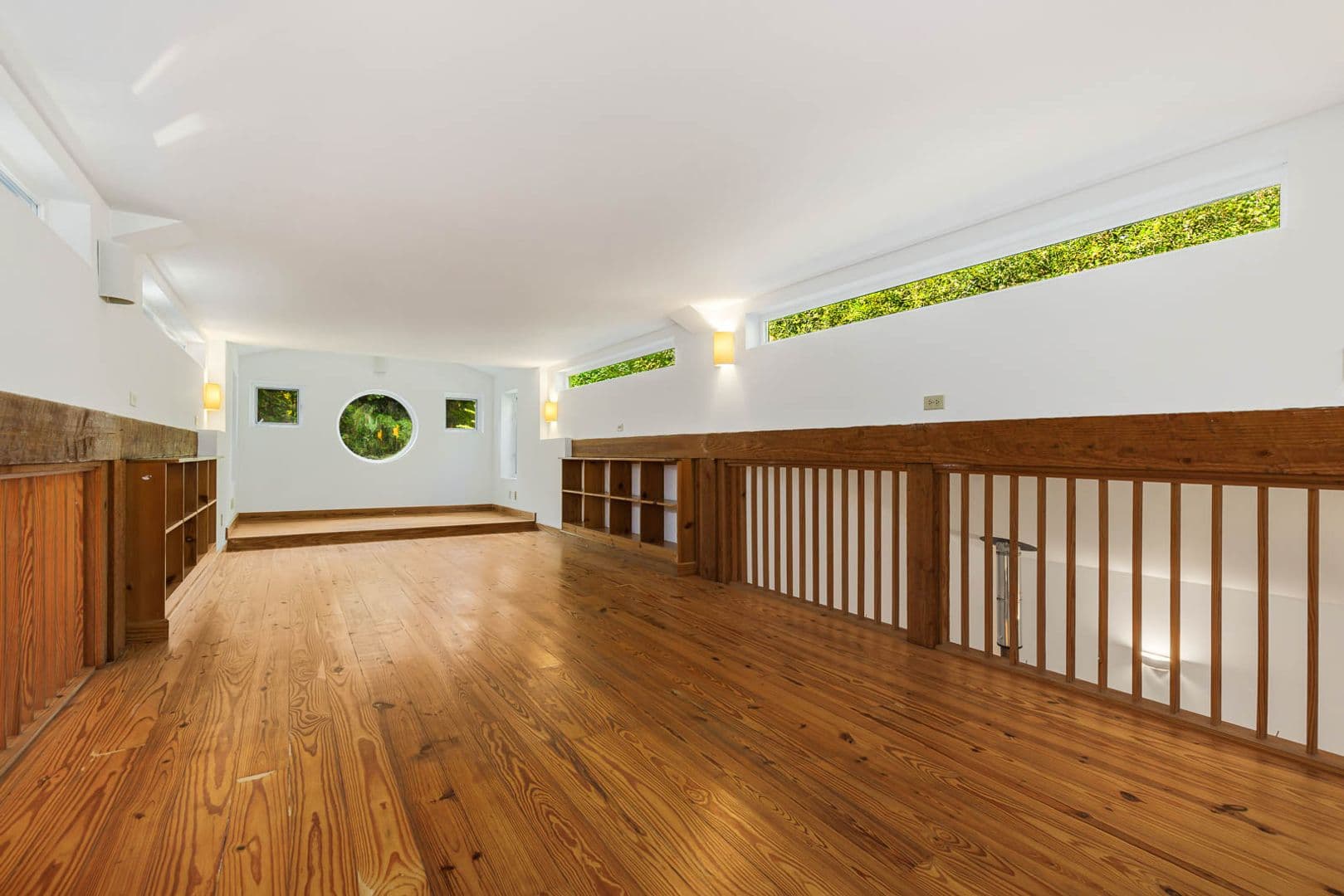 Duvall House: 13214 328th Ave NE