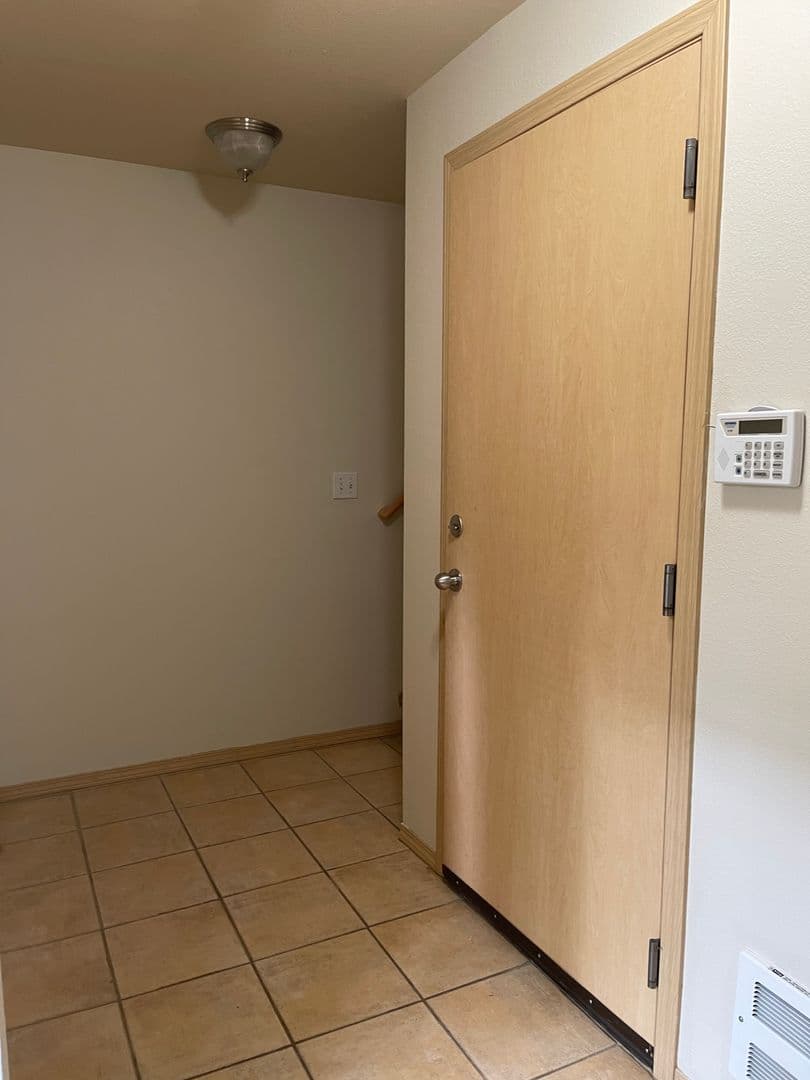 Seattle Townhome: 2420 SW Holden Street