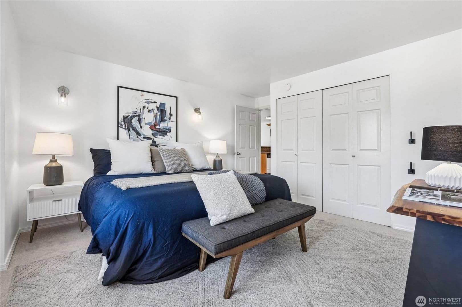 Seattle Condo: 5624 Roosevelt Way NE