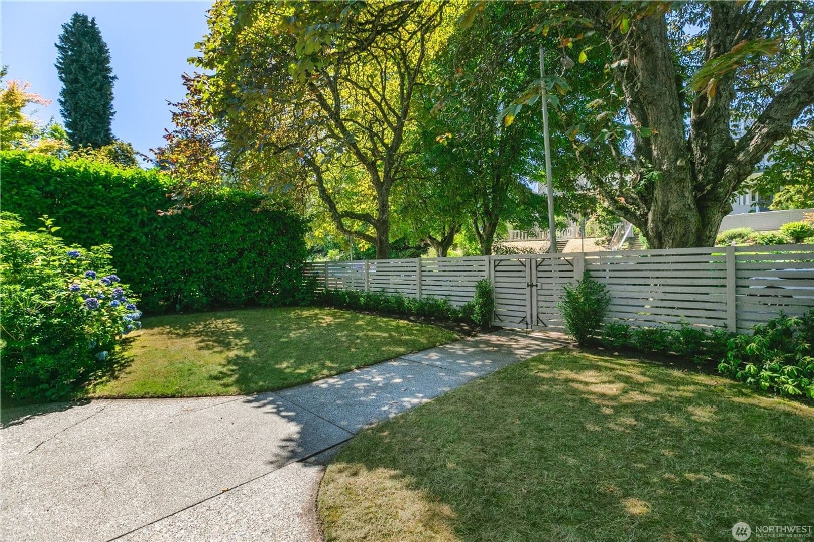 Seattle House: 918 18th Avenue East
