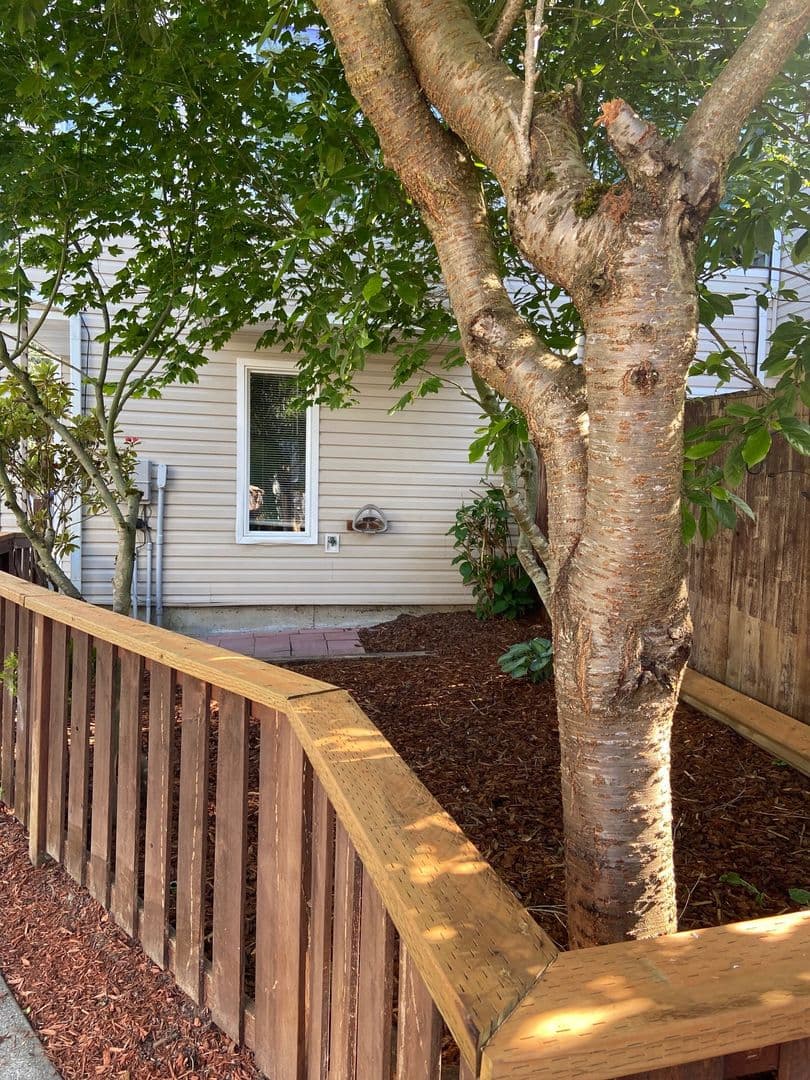 Seattle Townhome: 2418 SW Holden St.