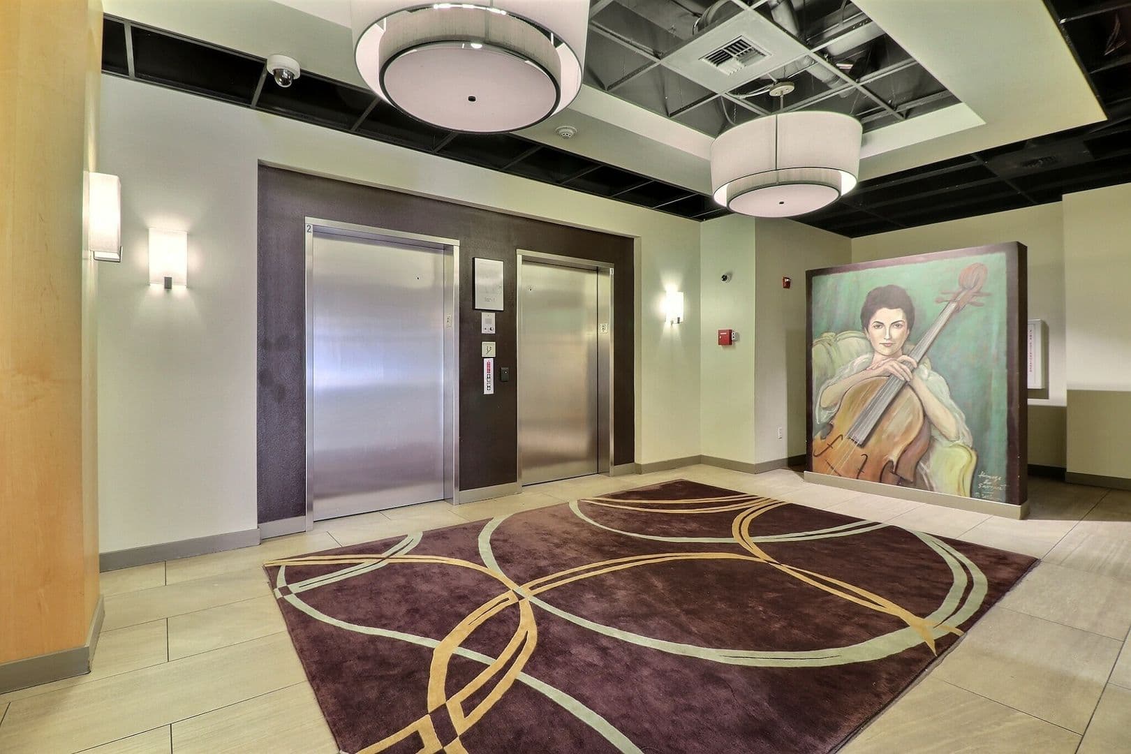 Bellevue Condo: 300 110th Avenue NE