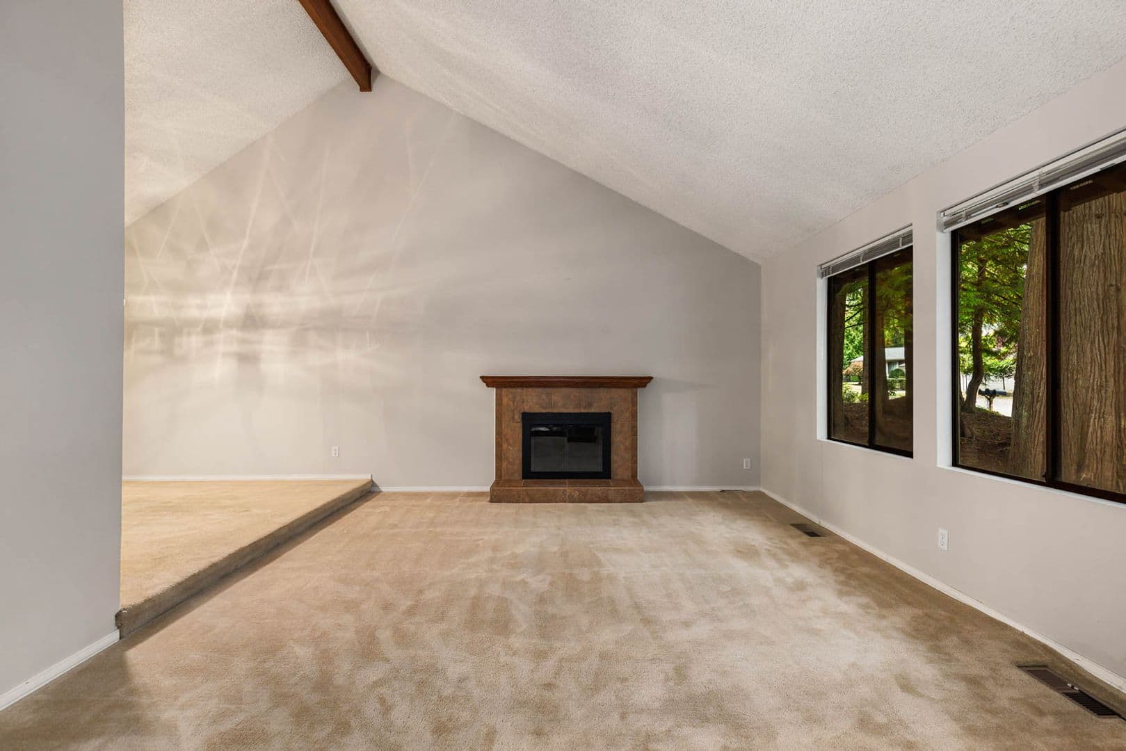 Sammamish House: 3313 220th Ave SE