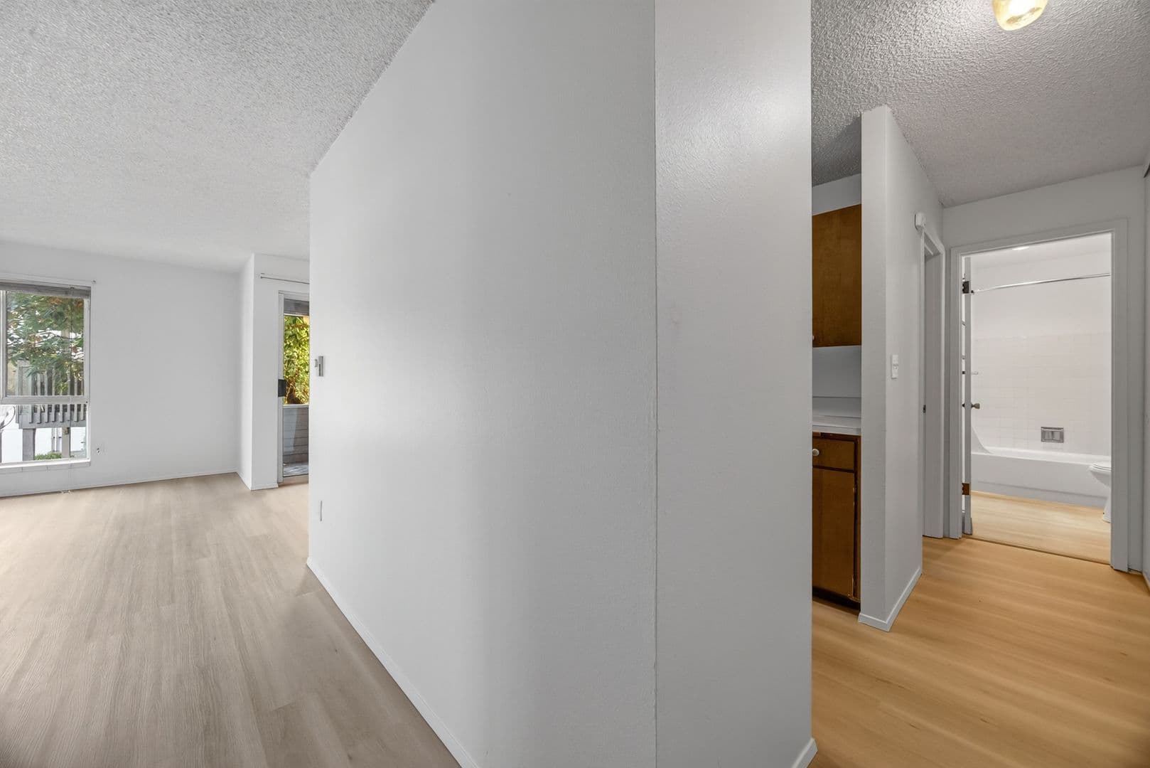 Seattle Apartment: 909 SW Holden St