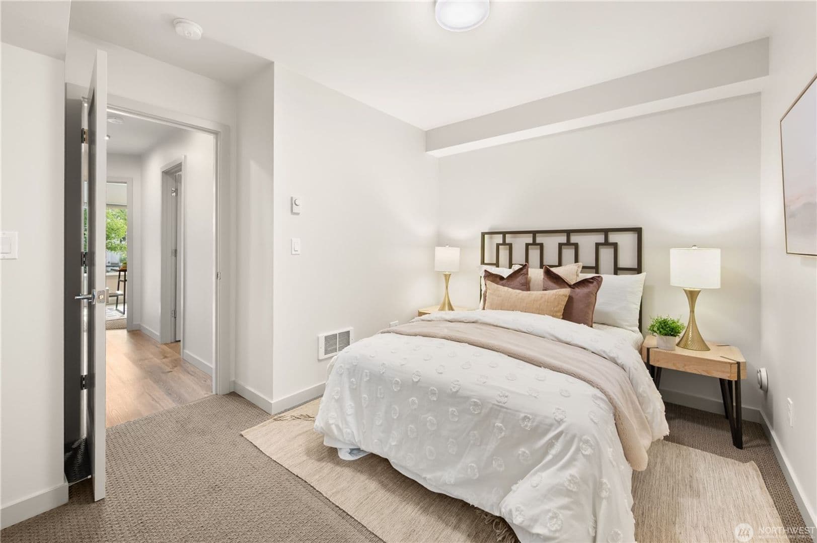 Seattle Townhome: 2422 NW 60th St