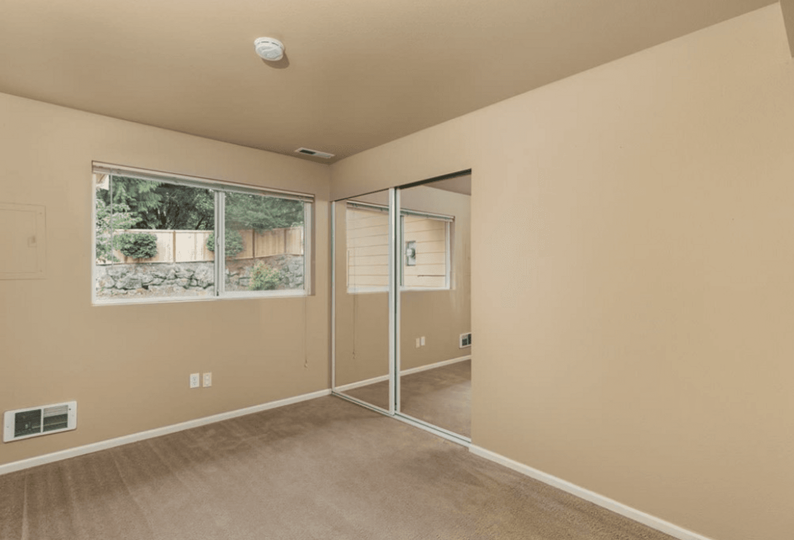 Redmond House: 15809 NE 53rd Street