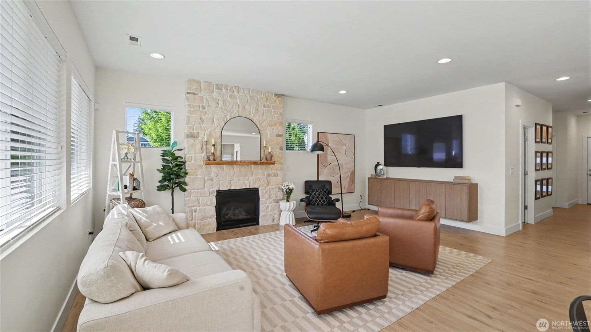 Maple Valley House: 27442 209th CT SE