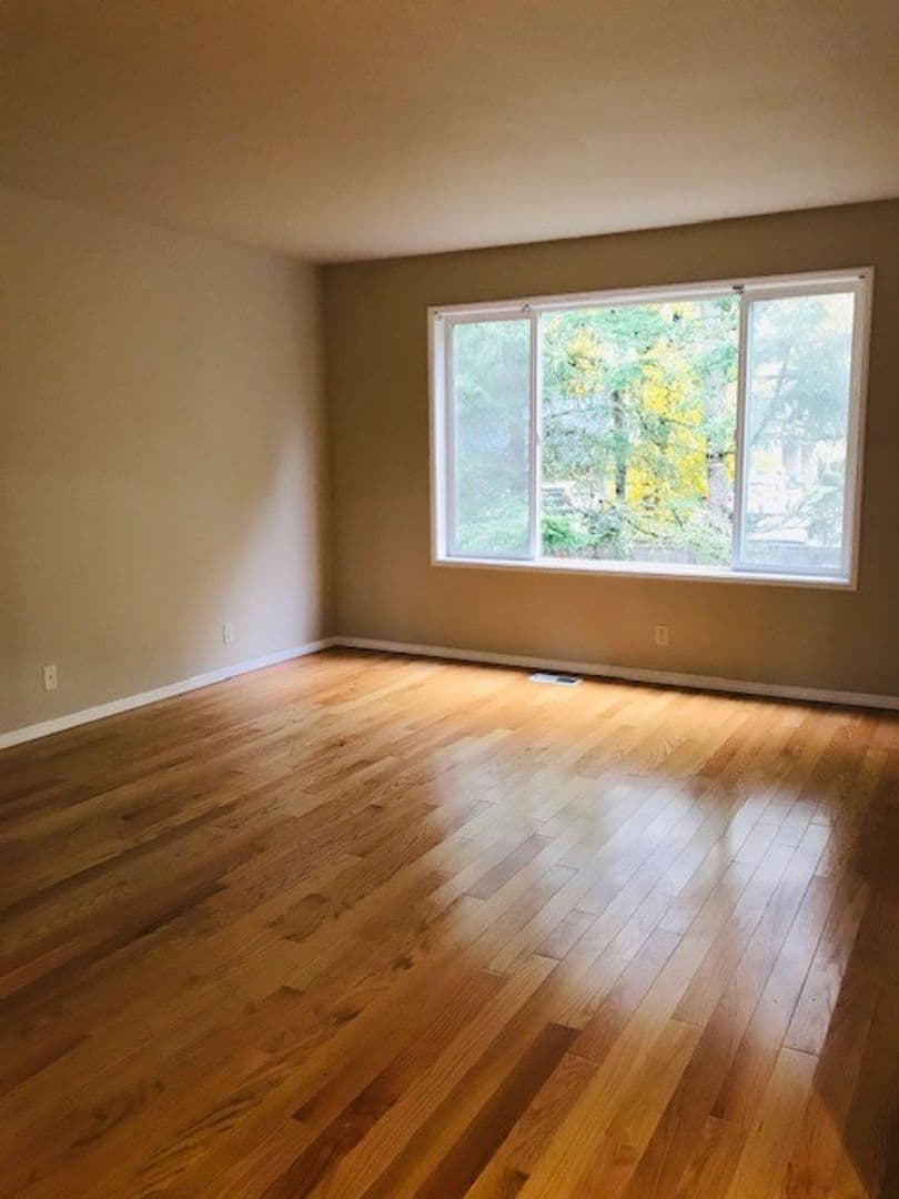 Sammamish House: 23105 SE 27th Way