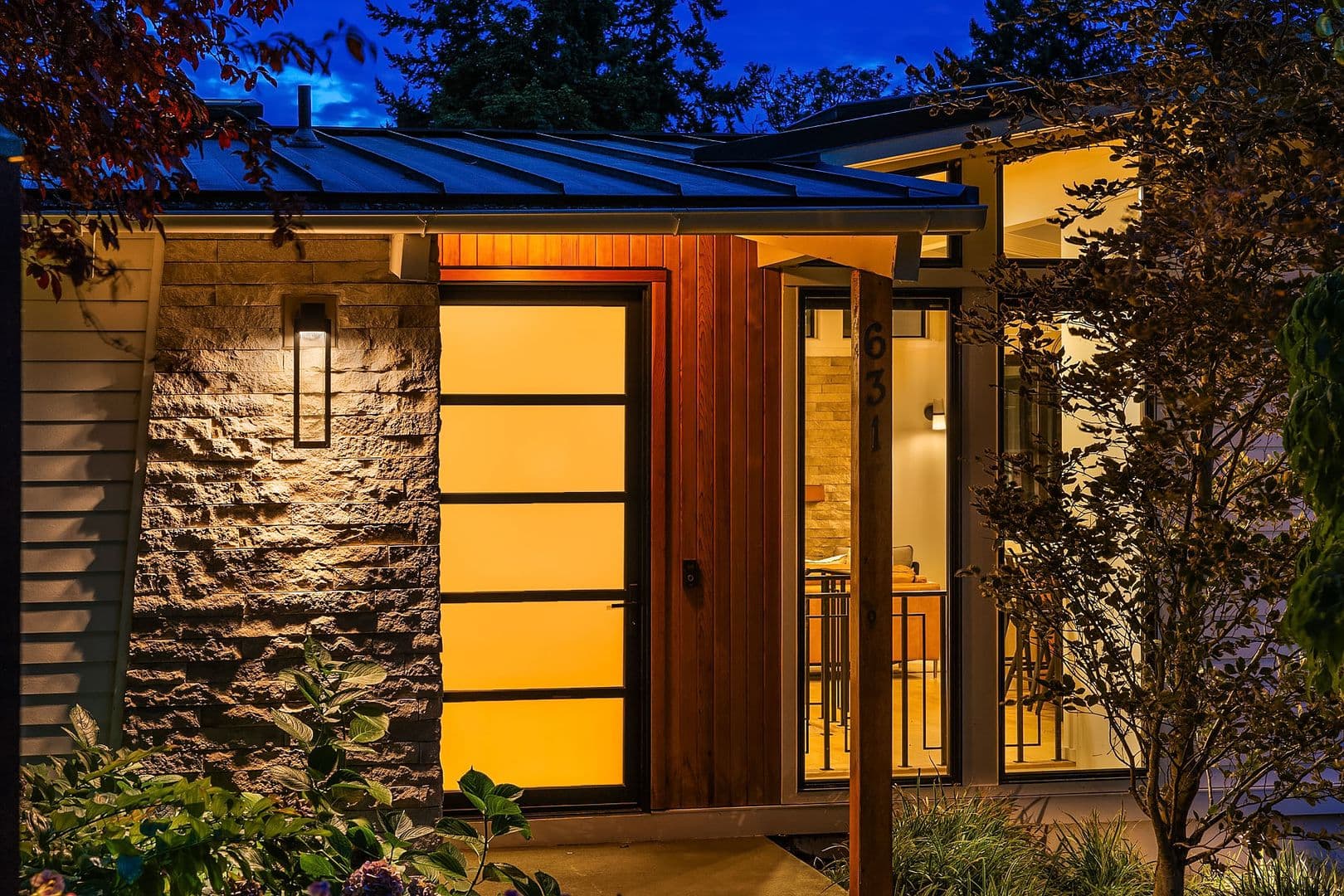 Kirkland House: 631 11th Avenue W