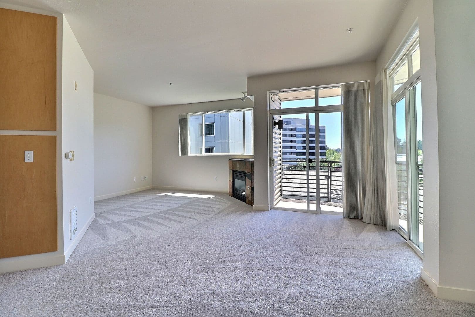 Bellevue Condo: 300 110th Avenue NE
