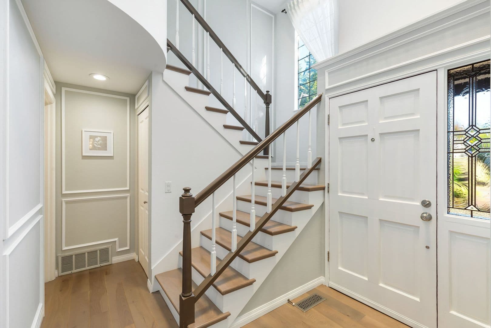 Issaquah House: 24020 SE 42nd St