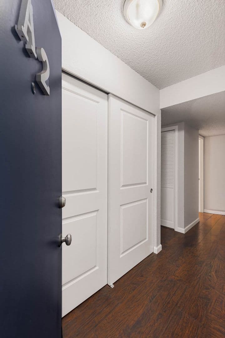 Kirkland Condo: 14022 Juanita Dr NE