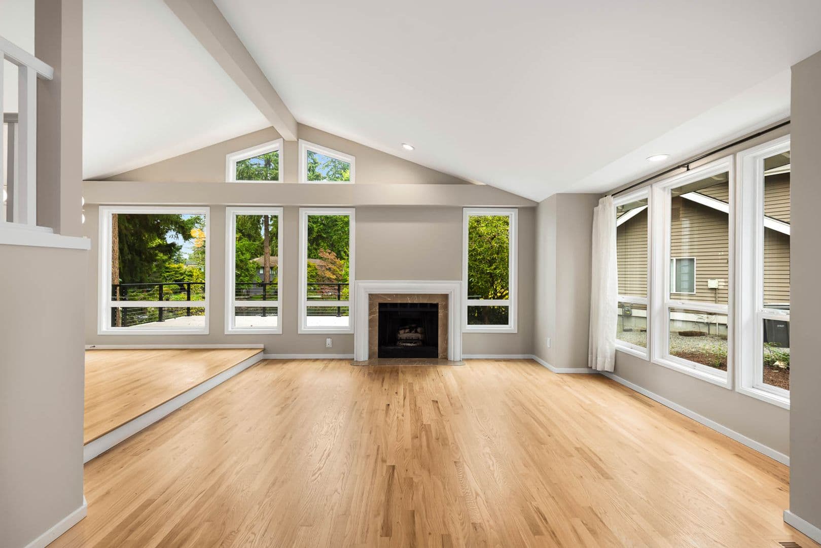 Kirkland House: 11402 NE 103rd St