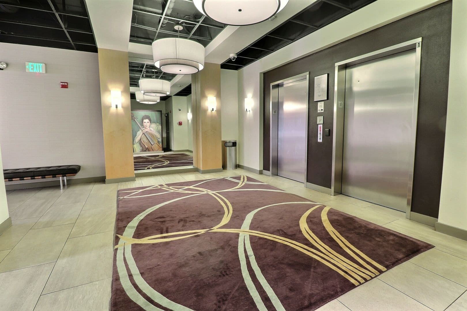 Bellevue Condo: 300 110th Avenue NE