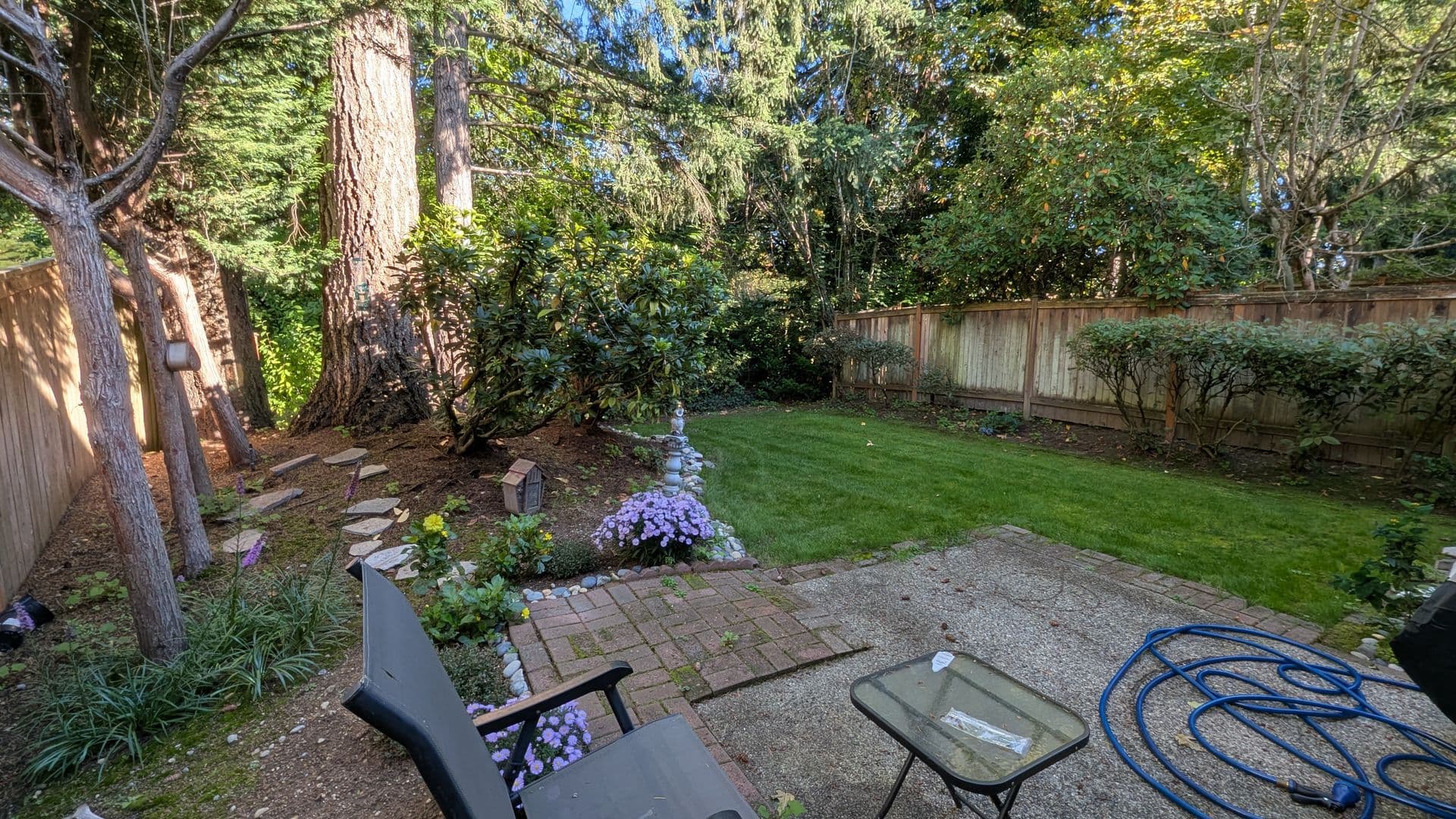 Bellevue House: 14781 NE 3rd St
