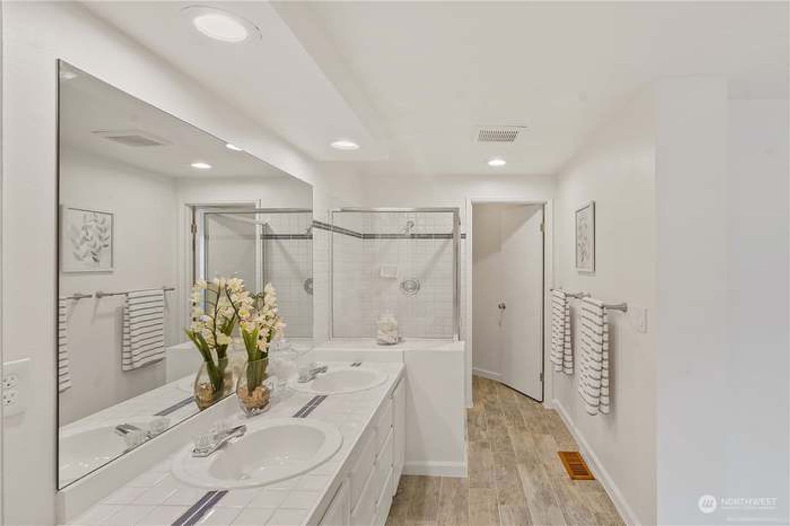 Bellevue House: 14781 NE 3rd St