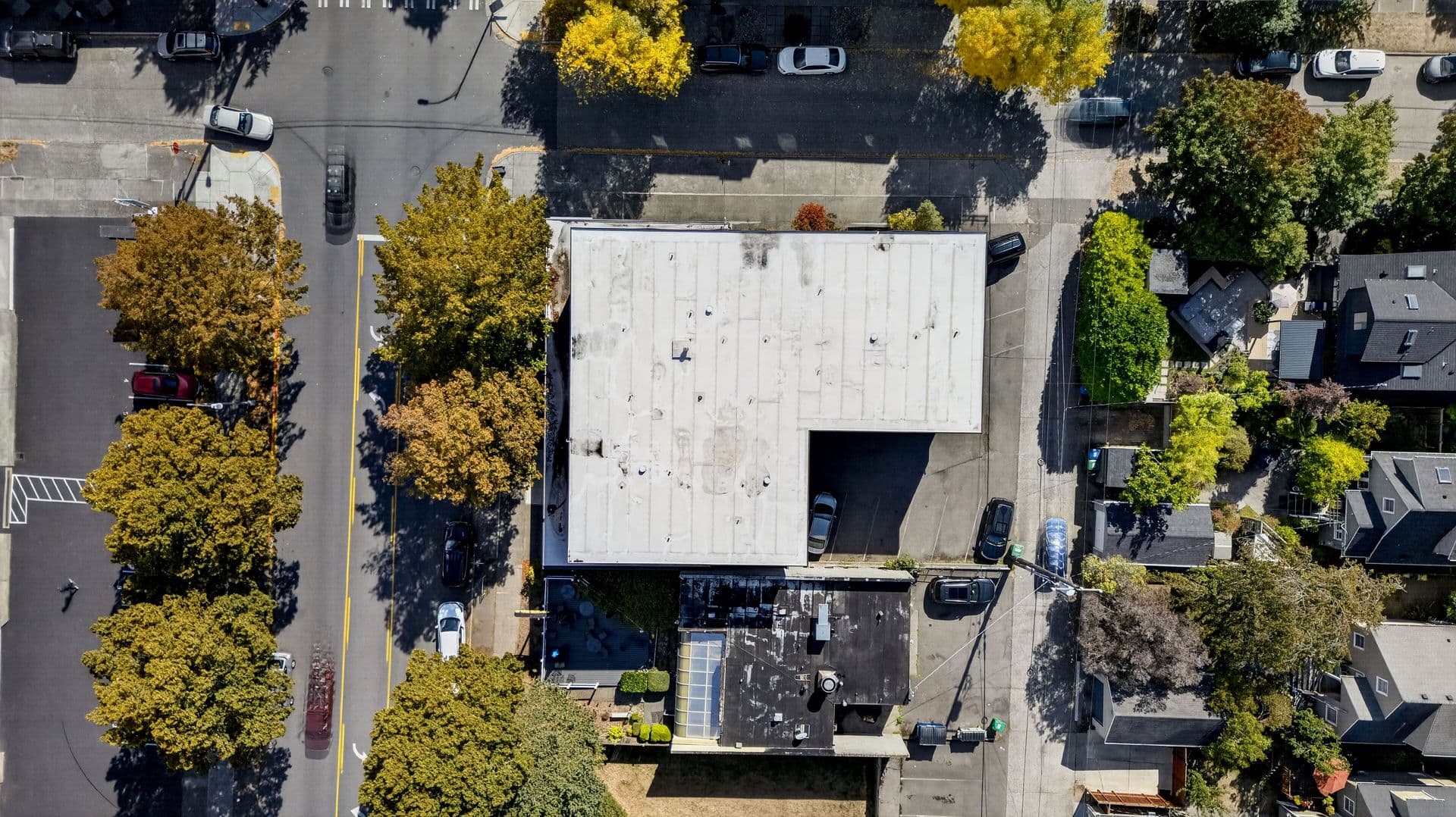 Seattle Apartment: 2235 California Ave SW