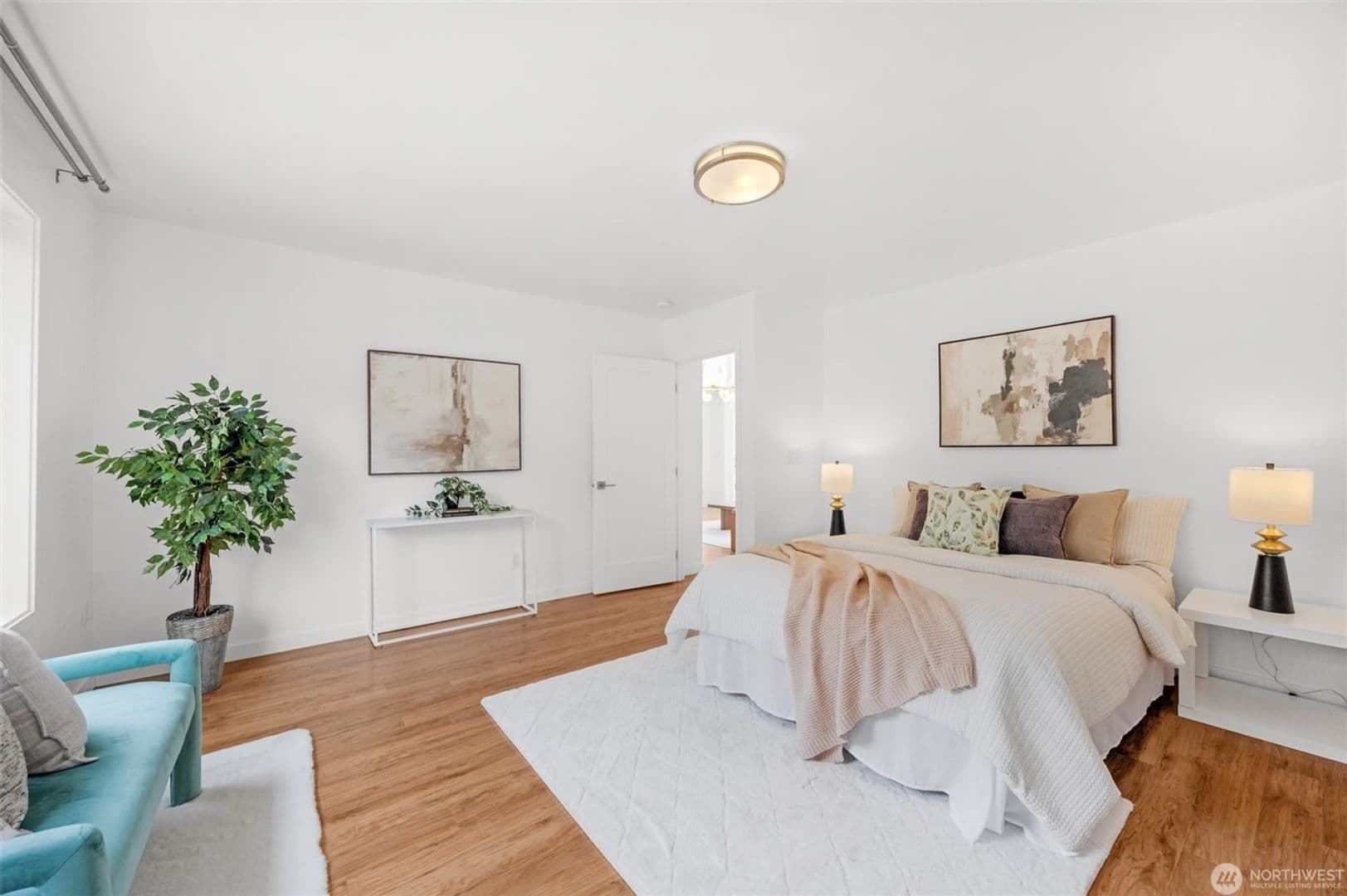 Kirkland House: 10530 124th Ave NE