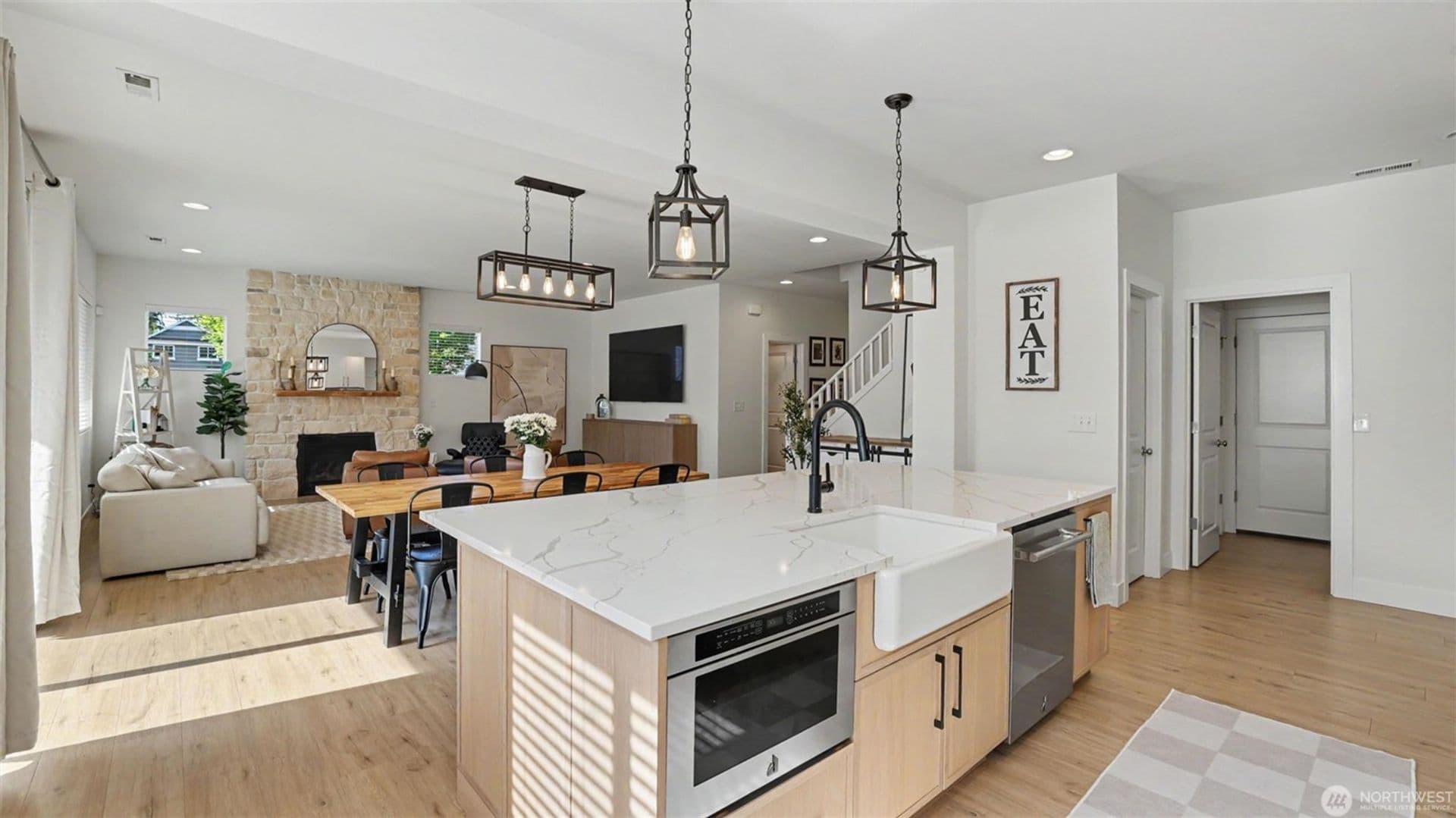 Maple Valley House: 27442 209th CT SE