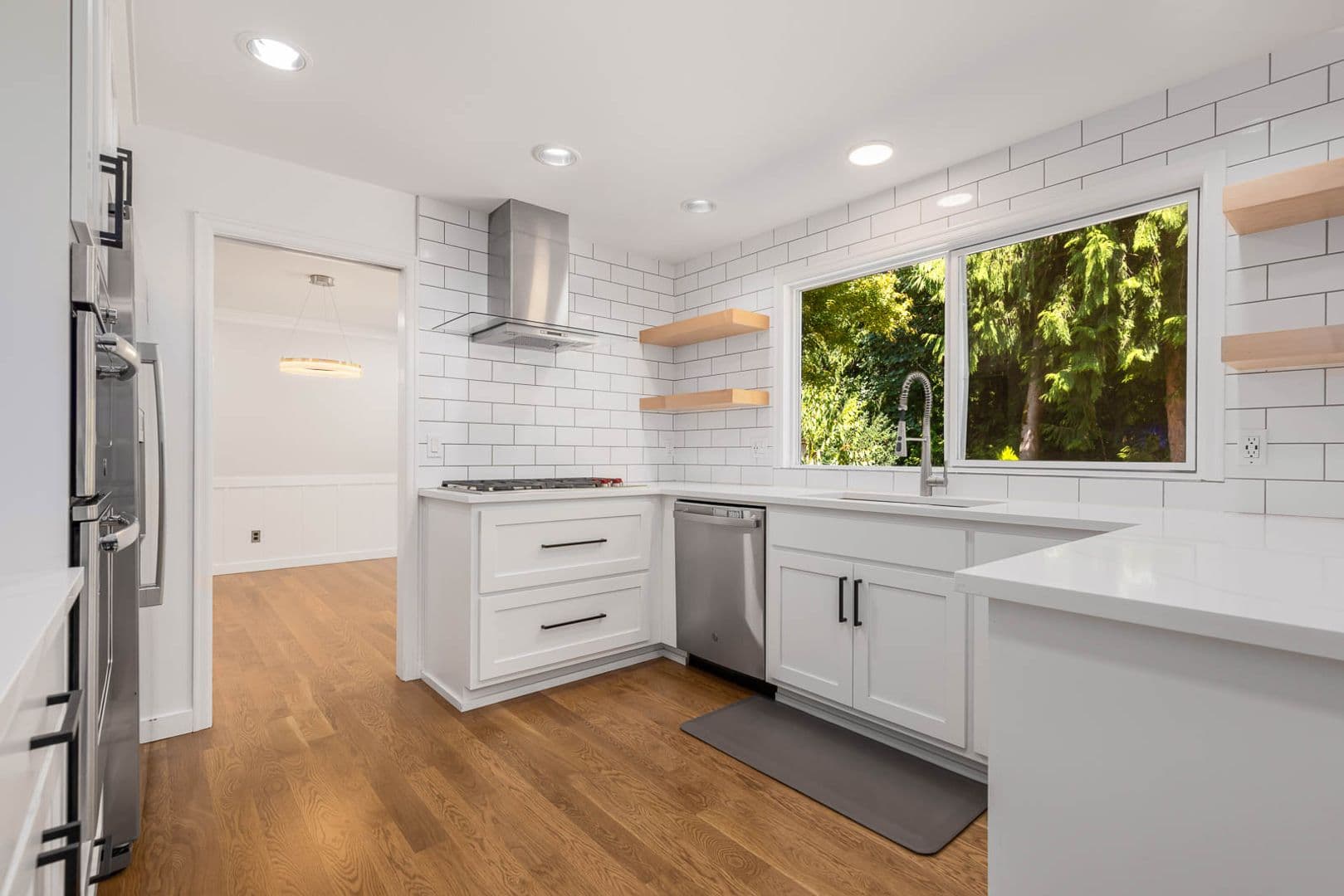 Sammamish House: 3840 206th Pl NE
