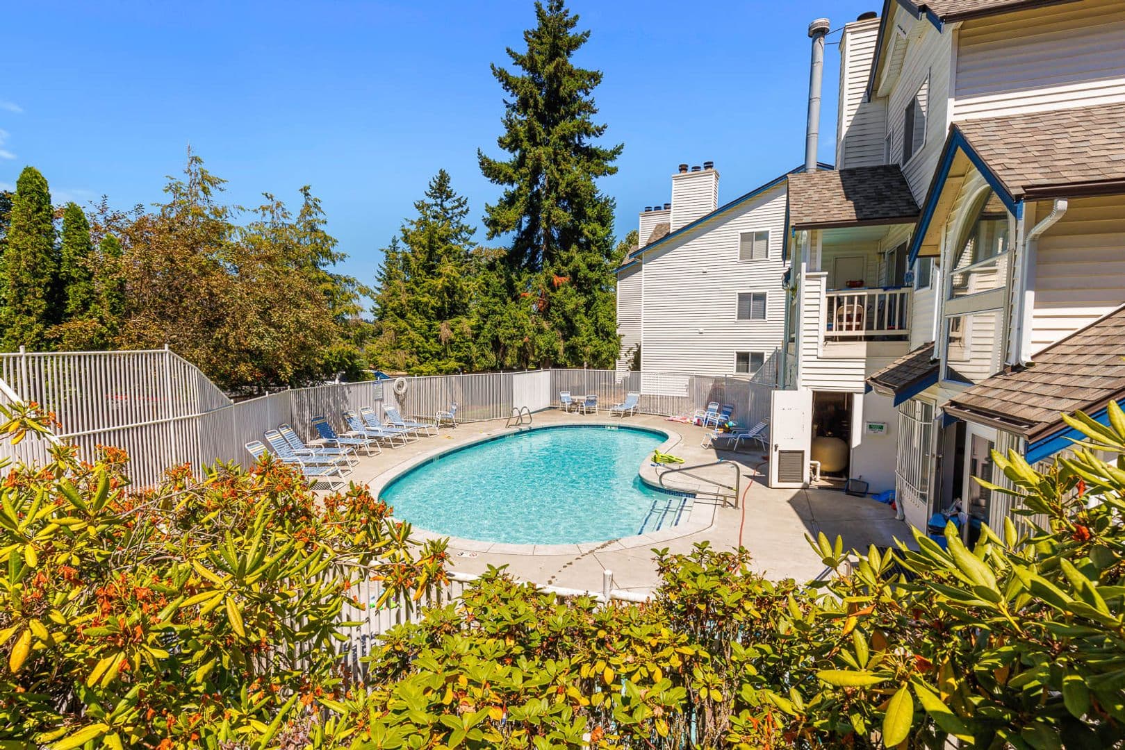 Renton Condo: 5000 Lake Washington Blvd NE