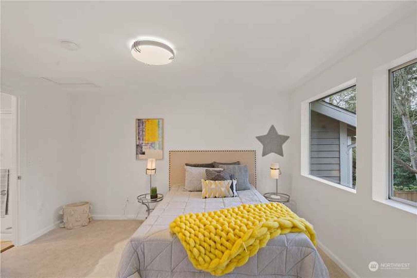Bellevue House: 14781 NE 3rd St