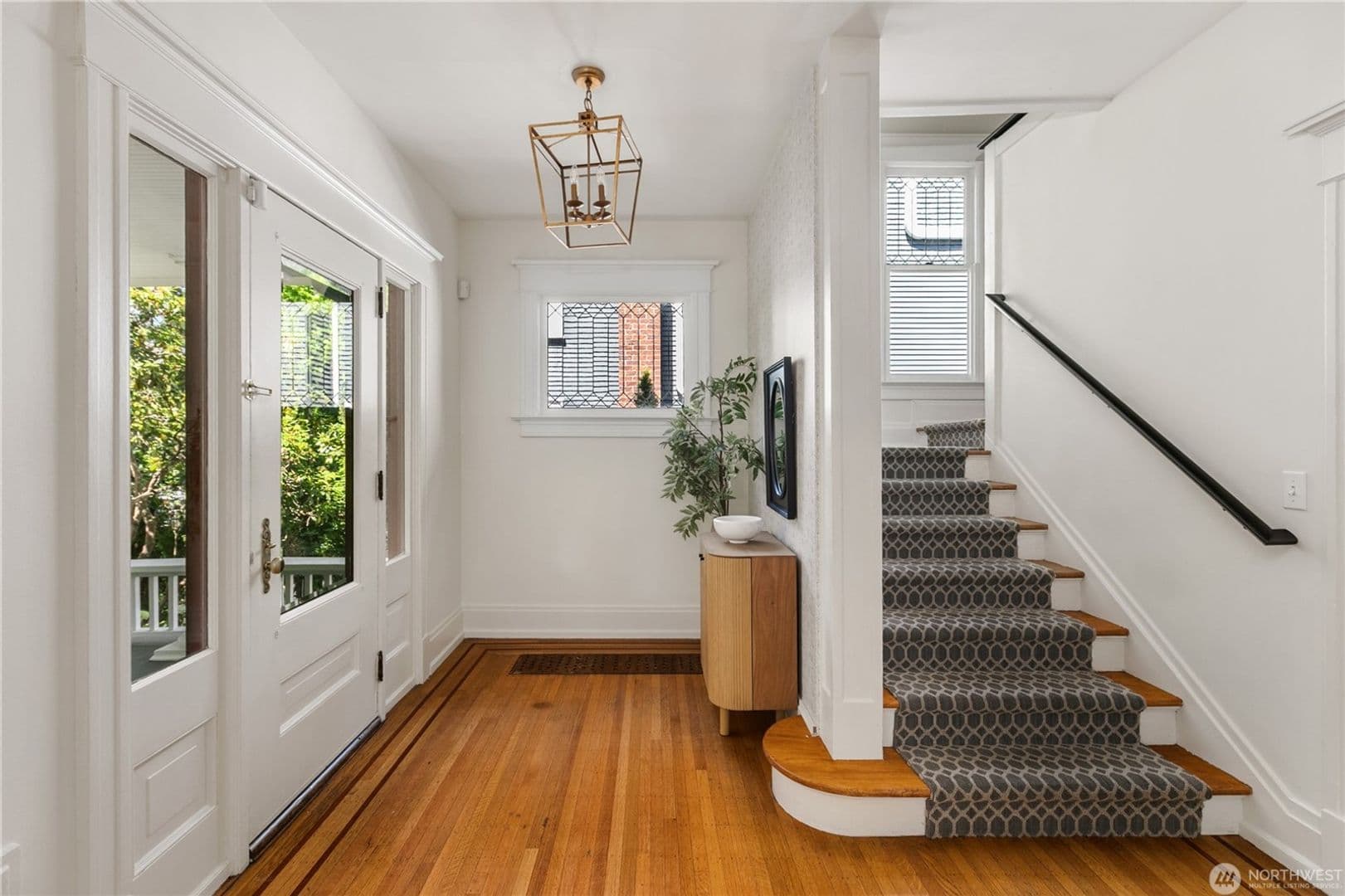Seattle House: 918 18th Avenue East