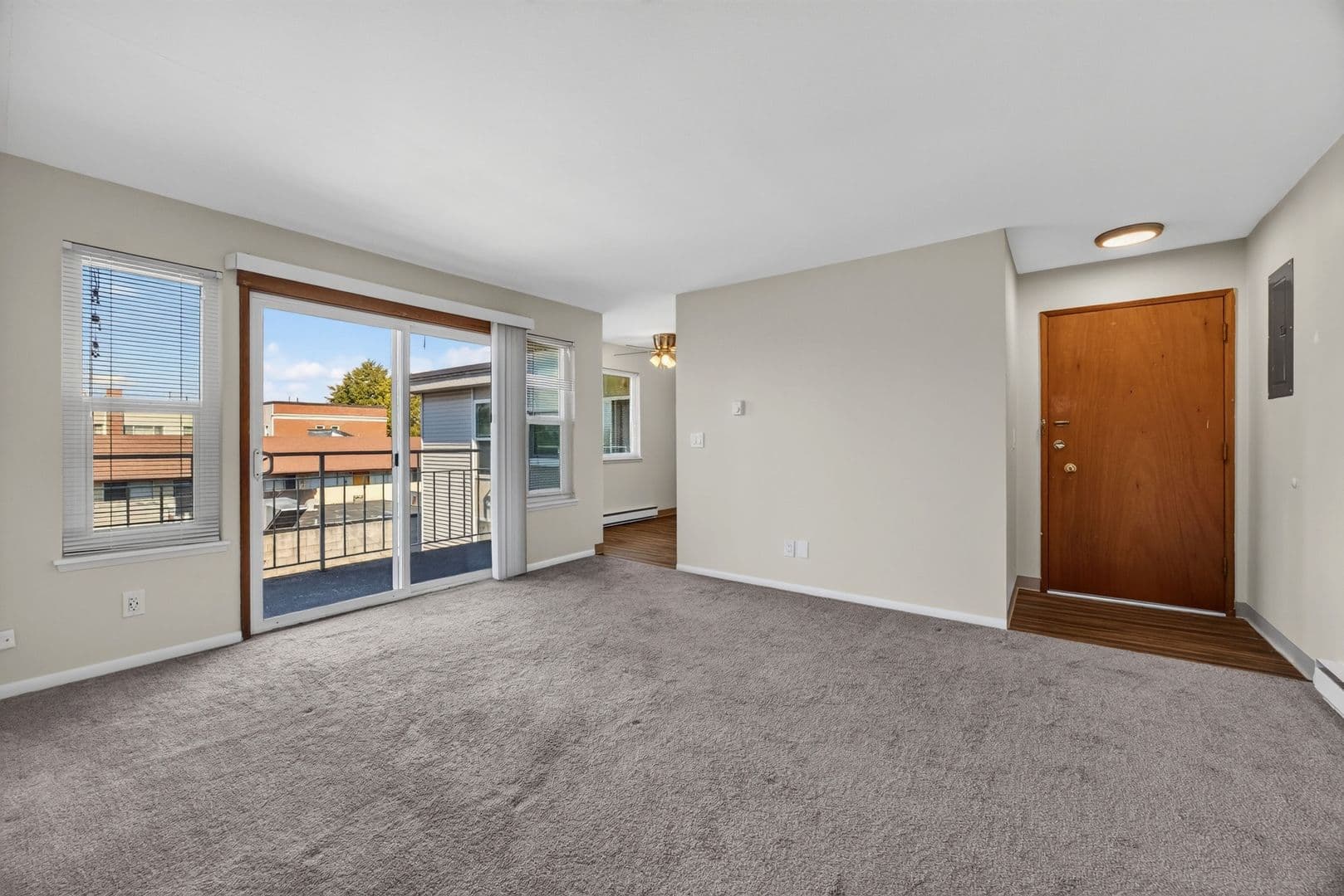 Seattle Apartment: 2235 California Ave SW