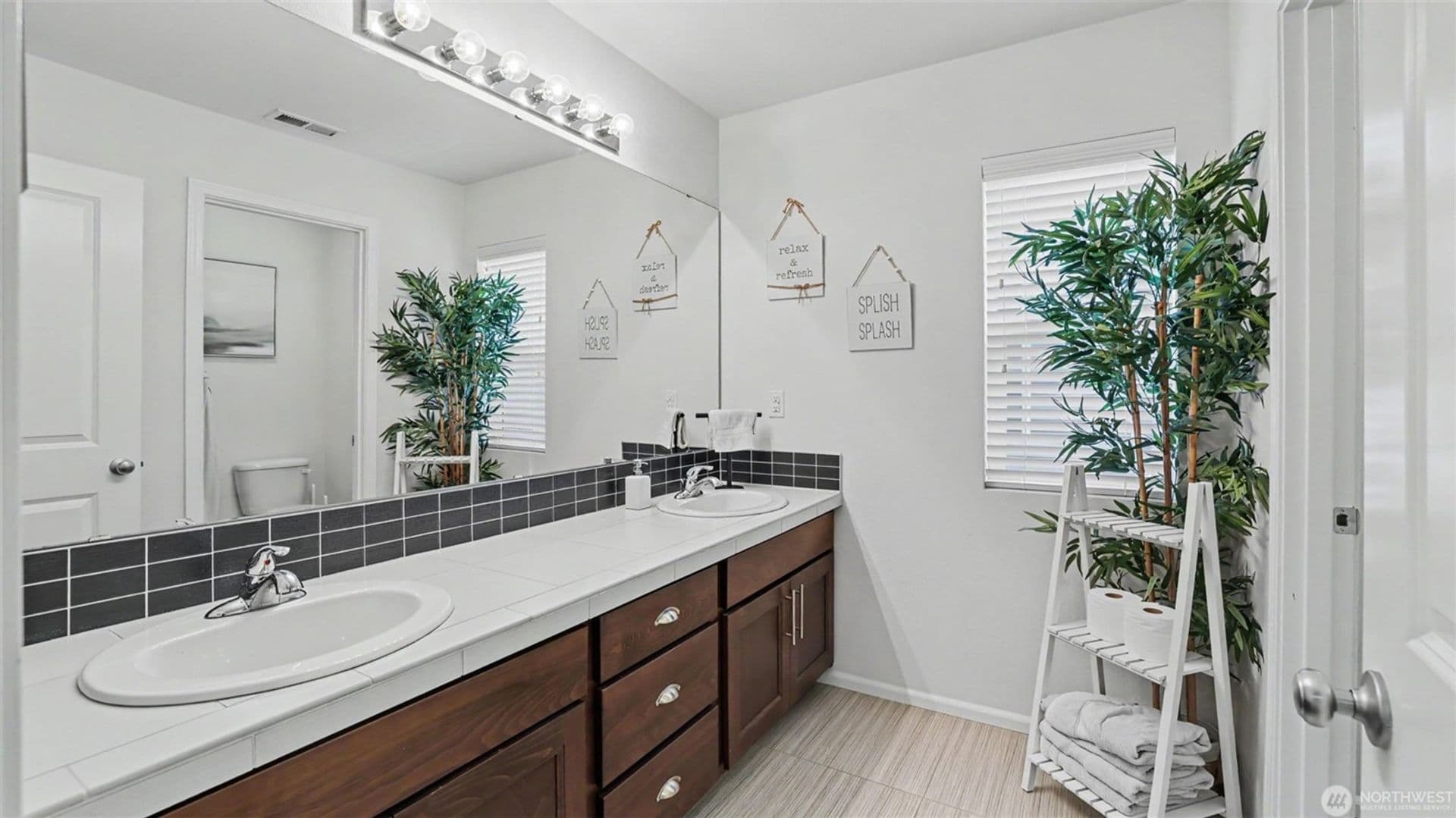 Maple Valley House: 27442 209th CT SE