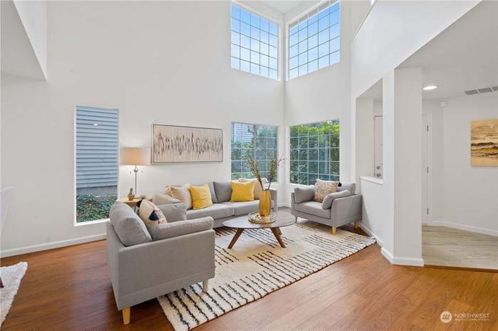 Bellevue House: 14781 NE 3rd St