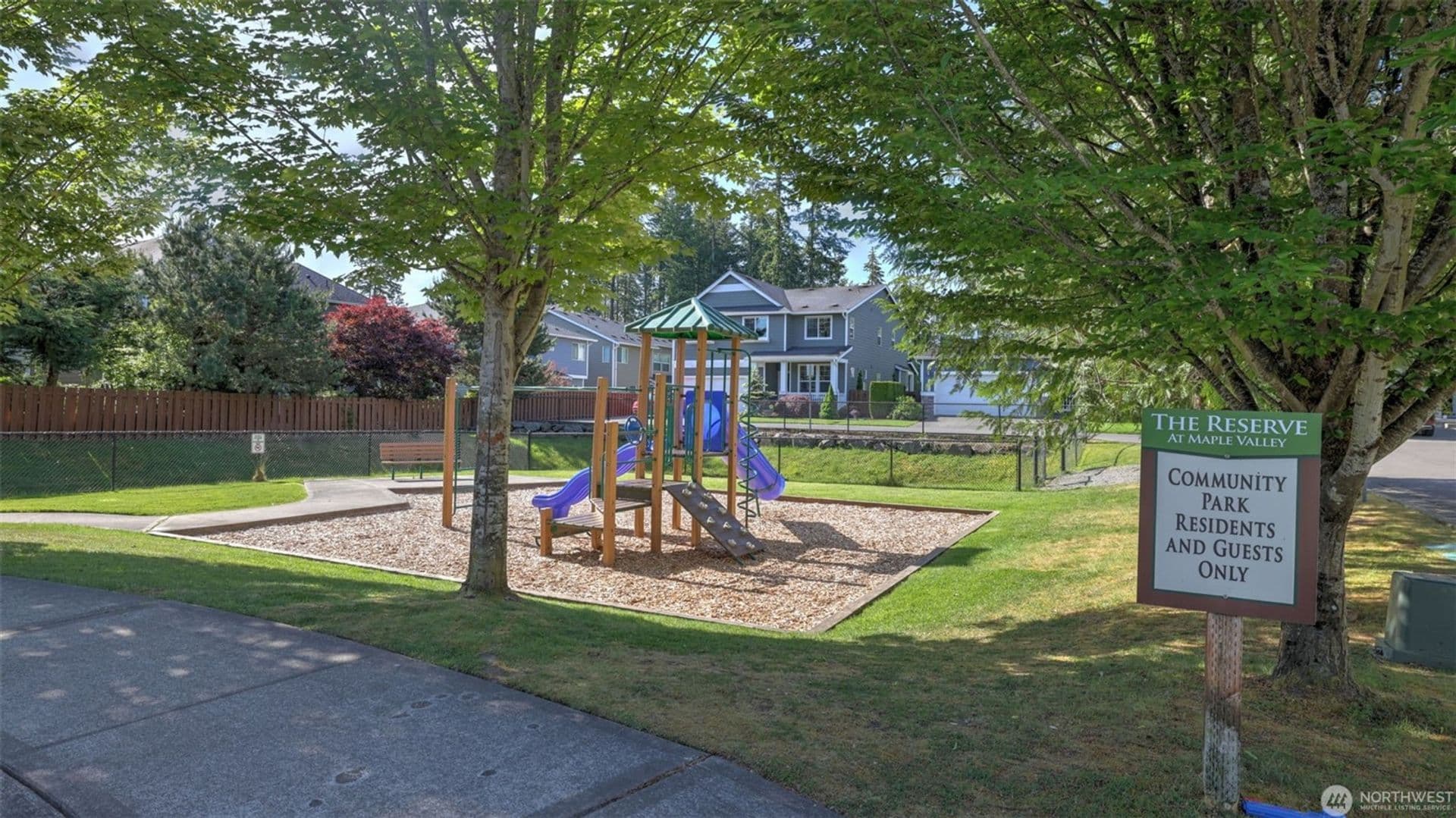 Maple Valley House: 27442 209th CT SE