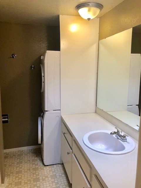 Redmond House: 13832 NE 66th Street