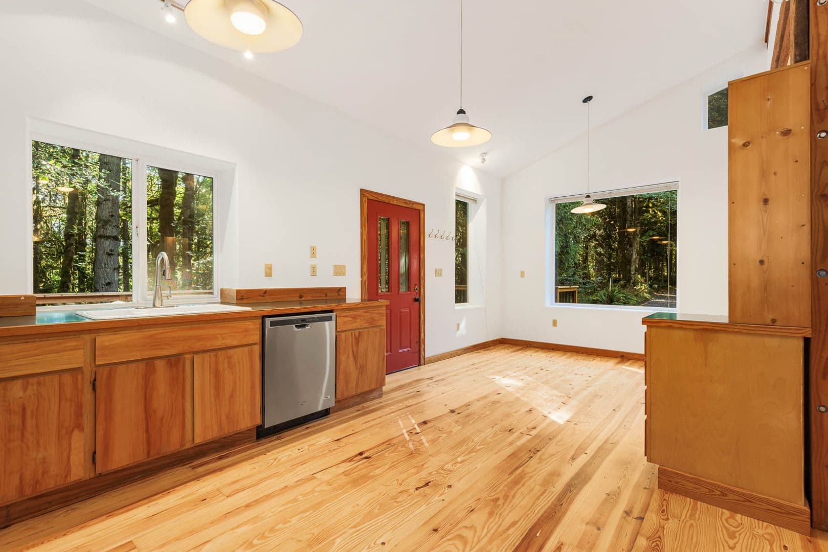 Duvall House: 13214 328th Ave NE