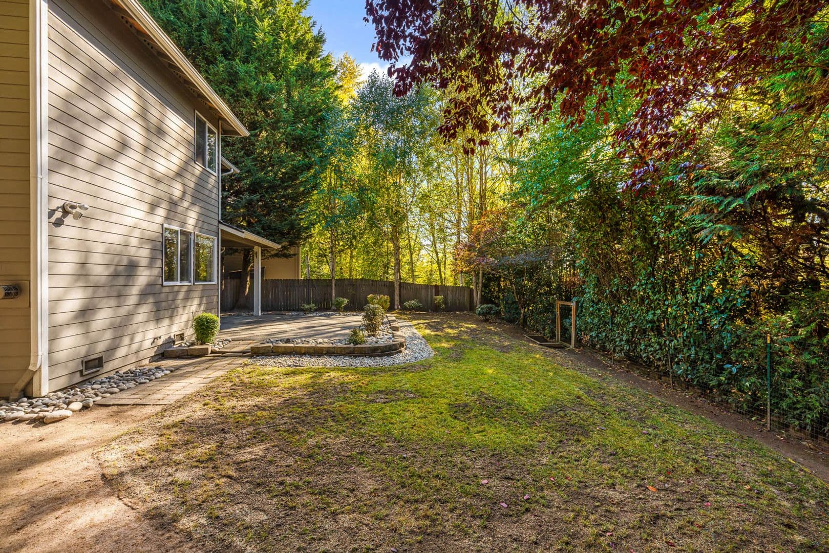 Mill Creek House: 3912 141st Pl SE