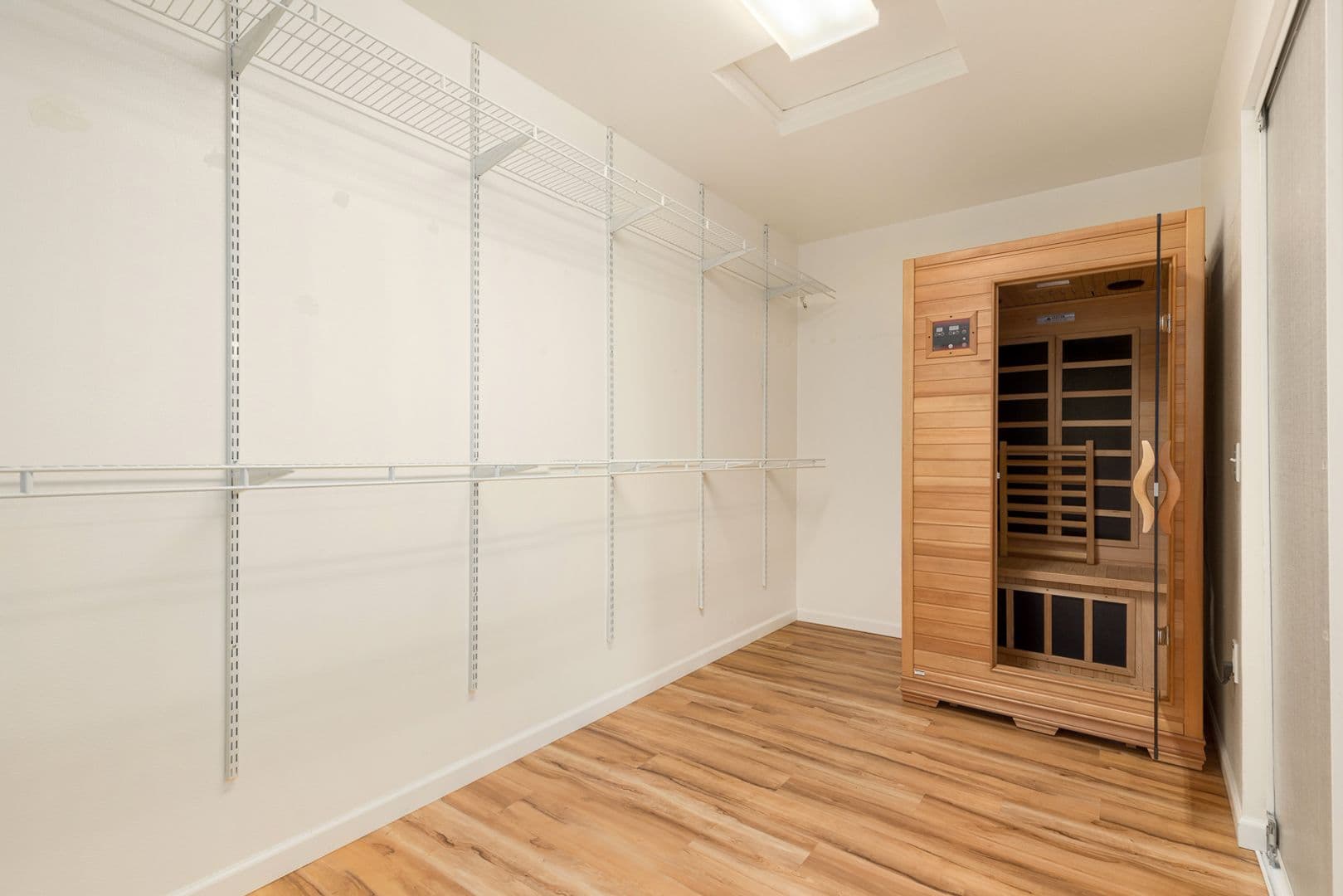 Bothell House: 17427 92nd Ave NE