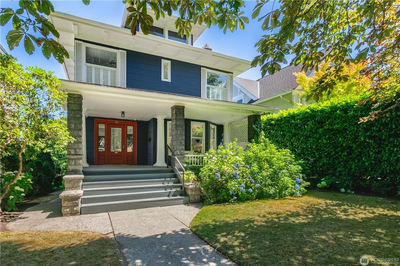 Seattle House: 918 18th Avenue East