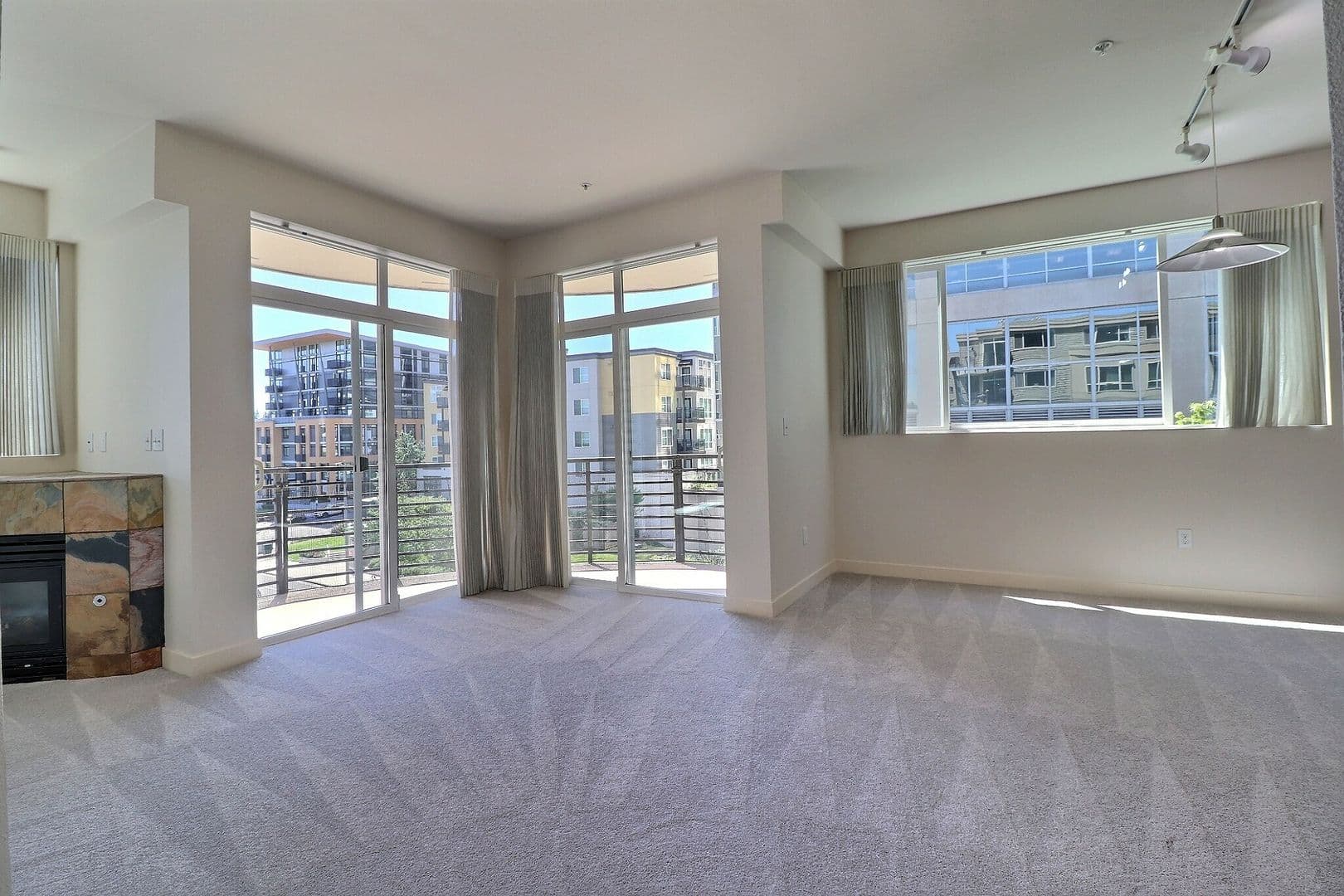 Bellevue Condo: 300 110th Avenue NE