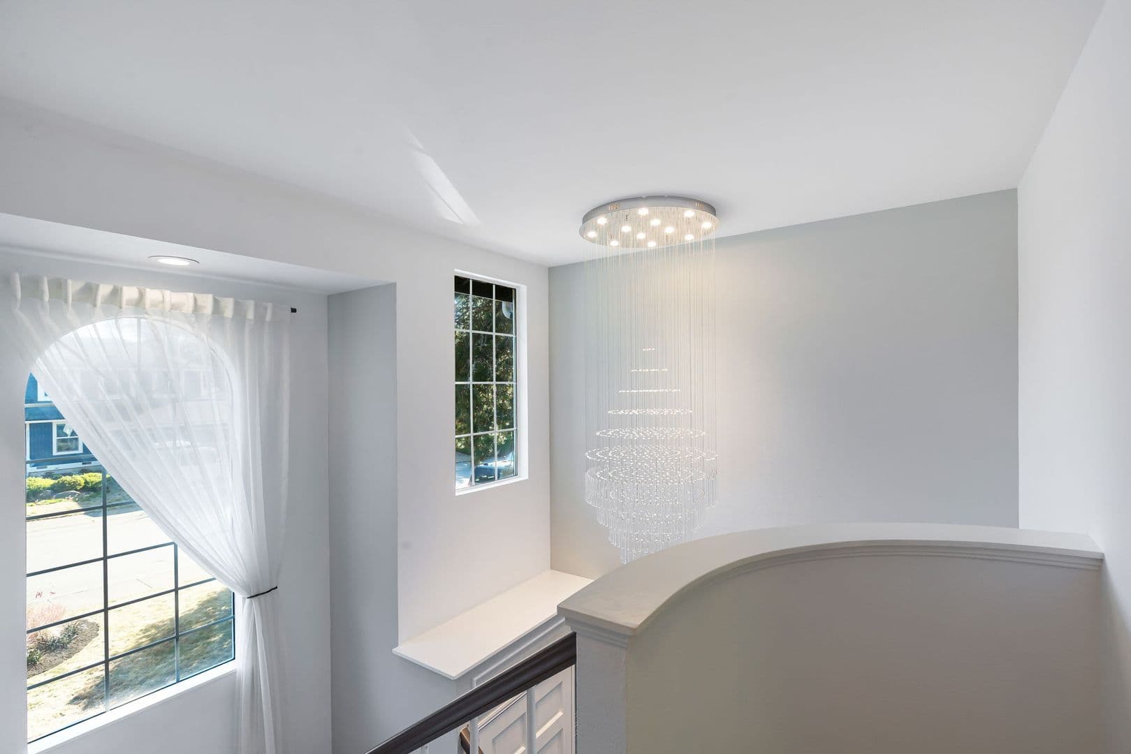 Issaquah House: 24020 SE 42nd St