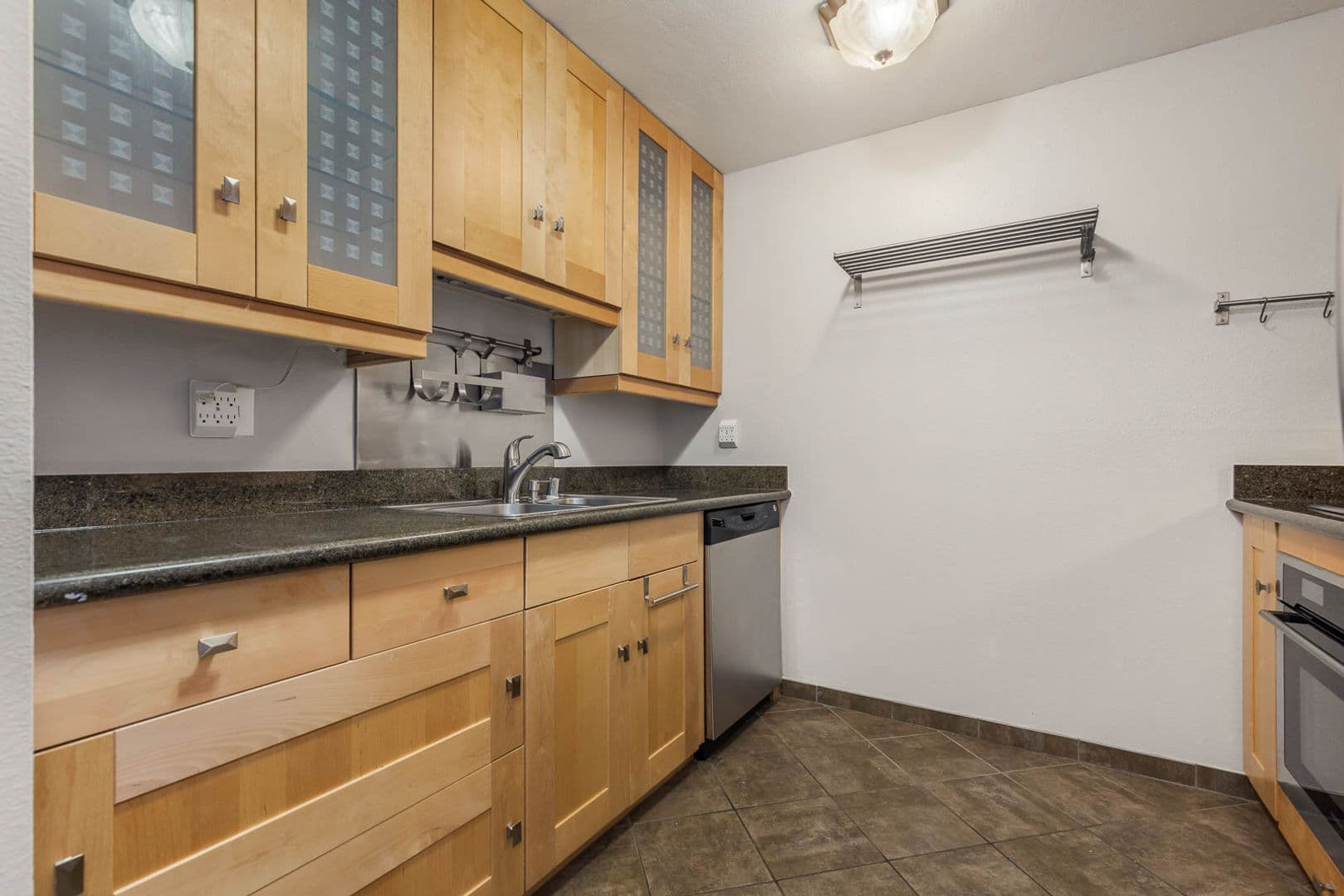 Shoreline Condo: 710 N 160th St