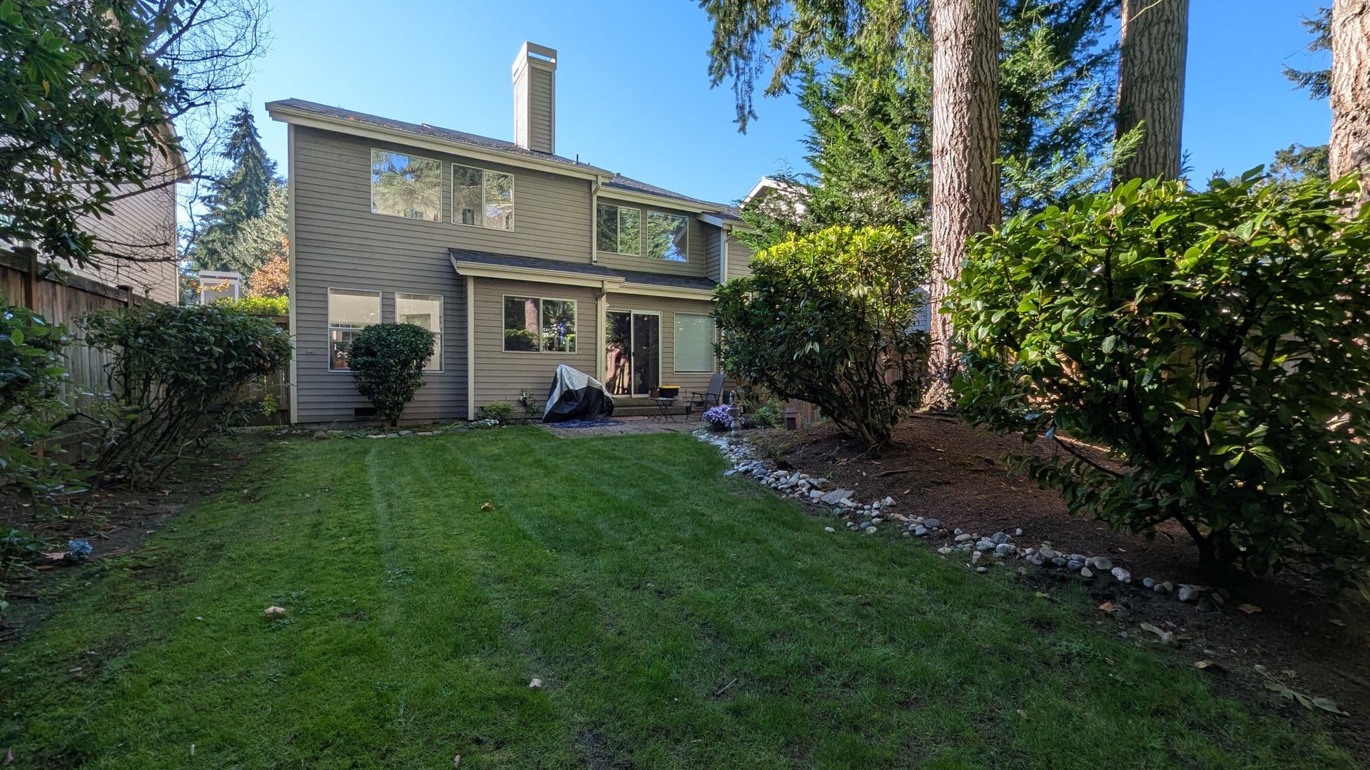 Bellevue House: 14781 NE 3rd St