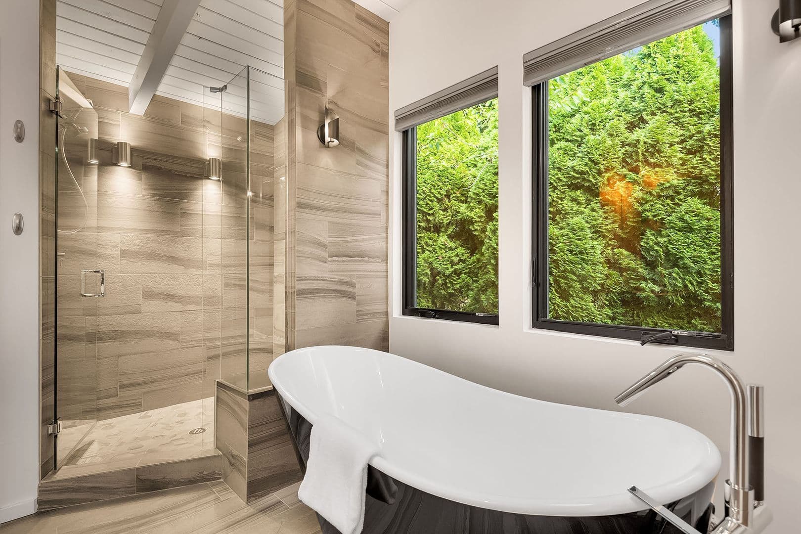 Kirkland House: 631 11th Avenue W