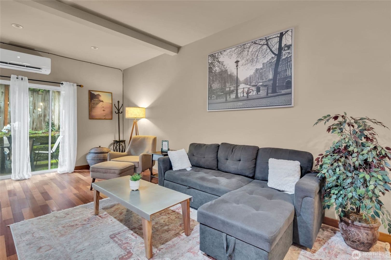 Seattle Townhome: 4838 S Chicago Street