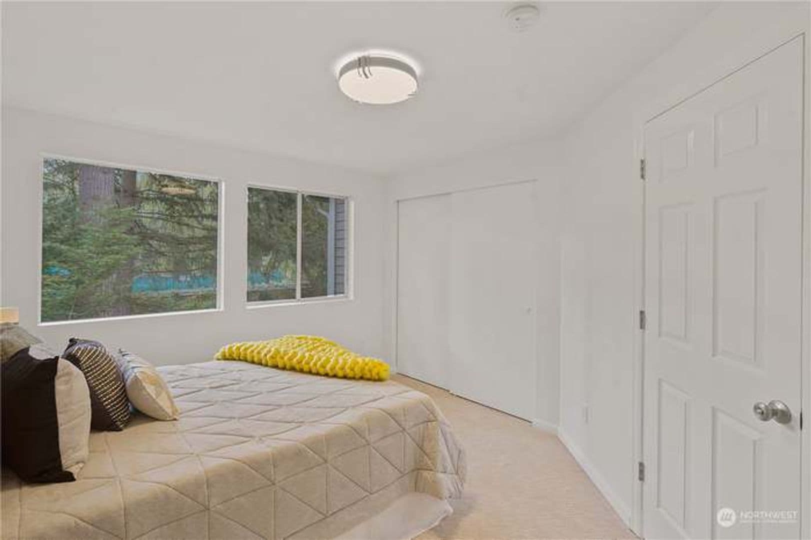 Bellevue House: 14781 NE 3rd St