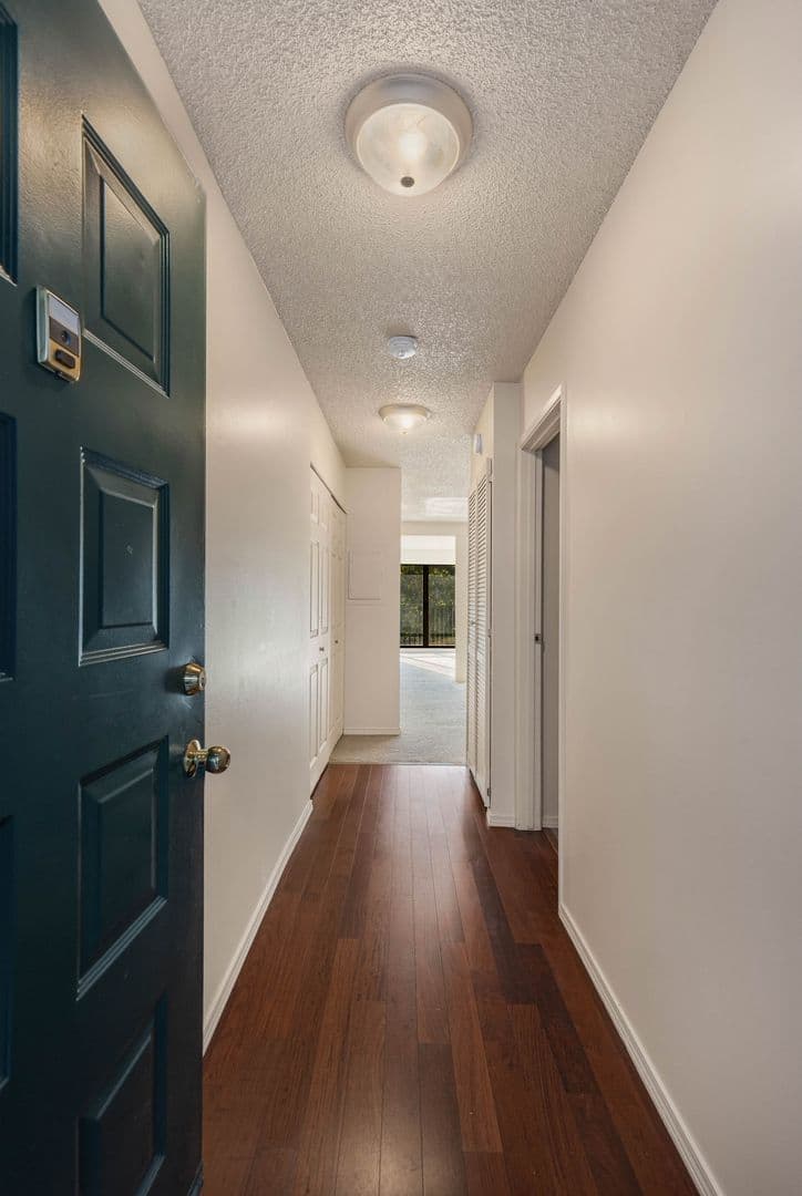 Redmond Condo: 8851 166th Avenue NE